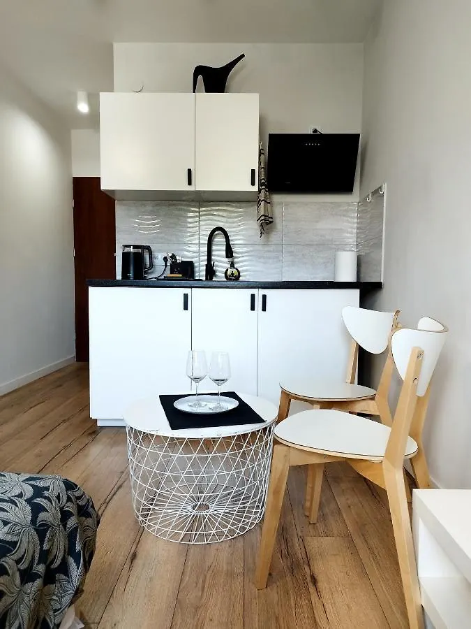Terra Apartament - Cozy Studio With Netflix & Free Parking Apartment Krakow 0*,